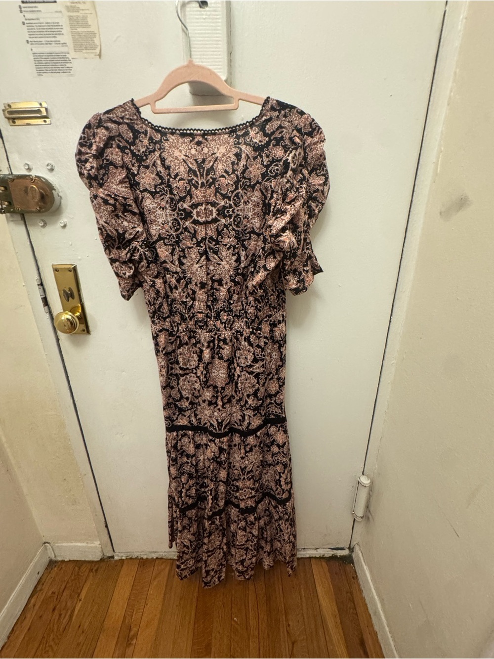 BB Dakota Paisley V-Neck Tiered Midi Dress - Black & Tan - Picture 3 of 4